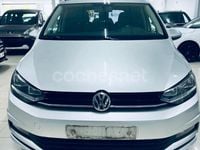 Usado VW Touran Advance 115 CV (84 kW) 2019 Gris / plata Monovolumen