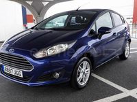 Usado Ford Fiesta Titanium 82 CV (60 kW) 2015 Azul Berlina