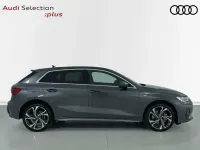 Usado Audi A3 e-tron S-Line 204 CV (150 kW) 2026 Gris Utilitario