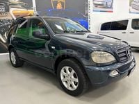 Usado Mercedes ML270 163 CV (119 kW) 2002 Gris / plata SUV