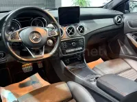Usado Mercedes GLA200 136 CV (100 kW) 2018 Azul SUV