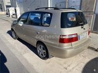 Usado Kia Carens EX 140 CV (102 kW) 2006 Beige Monovolumen