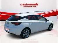 Używany Opel Astra GS Line 105 KM (77 kW) 2021 Biały Sedan/Limuzyna