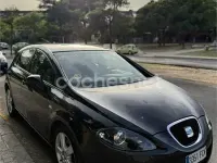 Usado Seat Leon Reference 140 CV (102 kW) 2006 Negro Utilitario