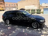 Usado BMW 320 177 CV (130 kW) 2011 Negro Familiar