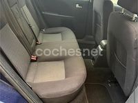 Usado Ford Mondeo Trend 125 CV (91 kW) 2001 Azul Berlina