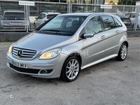 Usado Mercedes B180 109 CV (80 kW) 2007 Gris / plata Monovolumen