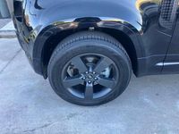 Usado Land Rover Defender SE 249 CV (183 kW) 2024 Negro SUV