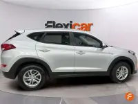 Usado Hyundai Tucson 132 CV (97 kW) 2018 Gris SUV