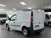 Usado Renault Kangoo 75 CV (55 kW) 2017 Blanco Monovolumen
