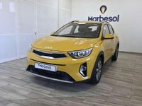 Usado Kia Stonic 101 CV (74 kW) 2022 Amarillo SUV