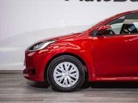 Usado Toyota Yaris Hybrid Business Edition 116 CV (85 kW) 2022 Rojo Utilitario