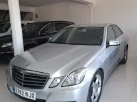 Usado Mercedes E220 Avantgarde 170 CV (125 kW) 2009 Gris / plata Berlina