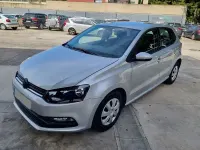 Usado VW Polo Edition 60 CV (44 kW) 2016 Gris / plata Berlina
