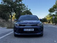 Usado Kia Rio 100 CV (73 kW) 2017 Azul Berlina