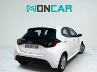 Usado Toyota Yaris Business Edition 116 CV (85 kW) 2022 Blanco Utilitario