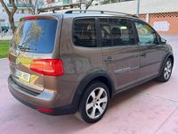 Usado VW Touran 140 CV (102 kW) 2011 Marrón Monovolumen