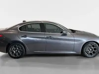 Usado Alfa Romeo Giulia Super 160 CV (117 kW) 2020 Gris / plata Berlina