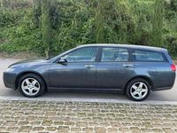 Usado Honda Accord Executive 190 CV (139 kW) 2005 Gris / plata Familiar