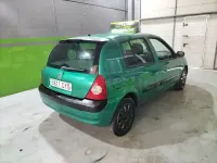 Usado Renault Clio II 80 CV (58 kW) 2004 Verde Berlina