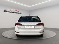 Usado Skoda Scala Ambition 95 CV (69 kW) 2023 Blanco Utilitario