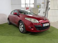 Usado Renault Mégane Dynamique 105 CV (77 kW) 2009 Granate Berlina