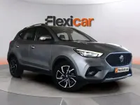 Usado MG ZS Luxury 111 CV (81 kW) 2022 Gris SUV