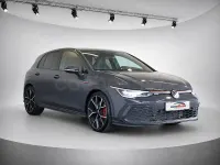 Usado VW Golf VIII GTI 245 CV (180 kW) 2022 Gris / plata Berlina