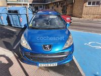 Usado Peugeot 207 90 CV (66 kW) 2007 Azul Familiar