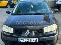 Usado Renault Mégane Dynamique 85 CV (62 kW) 2006 Negro Berlina