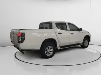 Usado Mitsubishi L200 150 CV (110 kW) 2021 Blanco Pickup/Camioneta