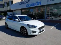 Begagnad Ford Focus ST-Line 125 HK (91 kW) 2021 Vit Halvkombi