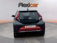 Usado Toyota Aygo X Play 72 CV (52 kW) 2022 Rojo SUV
