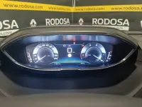Usado Peugeot 5008 Allure 130 CV (95 kW) 2017 Gris / plata Monovolumen