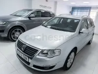 Usado VW Passat Advance 140 CV (102 kW) 2008 Gris / plata Familiar