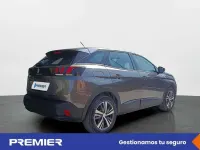 Usado Peugeot 3008 Active 226 CV (166 kW) 2023 Gris SUV