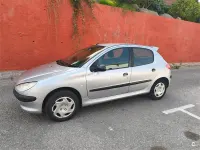 Usado Peugeot 206 75 CV (55 kW) 2004 Gris / plata Berlina