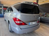 Usado Ssangyong (KGM) Rodius Limited 165 CV (121 kW) 2006 Gris / plata Monovolumen