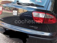Usado Seat Leon Sport 110 CV (80 kW) 2002 Negro Berlina