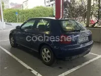 Usado Audi A3 Ambition 110 CV (80 kW) 1999 Azul Utilitario