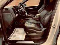 Usado Porsche Cayenne 470 CV (345 kW) 2023 Gris / plata SUV