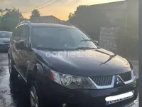 Usado Mitsubishi Outlander Plus 170 CV (125 kW) 2008 Negro SUV