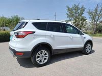 Usado Ford Kuga Trend+ 120 CV (88 kW) 2018 Blanco SUV