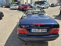 Usado Mercedes CLK200 Avantgarde 218 CV (160 kW) 2000 Azul Descapotable