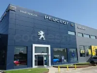 Usado Peugeot 3008 Allure 130 CV (95 kW) 2018 Blanco SUV