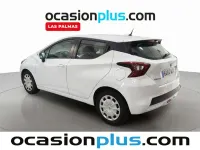 Usado Nissan Micra Acenta 92 CV (67 kW) 2022 Rojo Utilitario