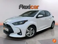 Usado Toyota Yaris Business Edition 116 CV (85 kW) 2022 Blanco Utilitario
