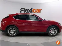 Usado Alfa Romeo Stelvio Executive 280 CV (205 kW) 2017 Rojo SUV