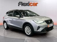 Usado Seat Arona Style 110 CV (80 kW) 2022 Gris SUV