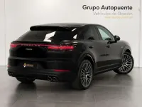 Usado Porsche Cayenne E-Hybrid 462 CV (339 kW) 2022 Negro SUV